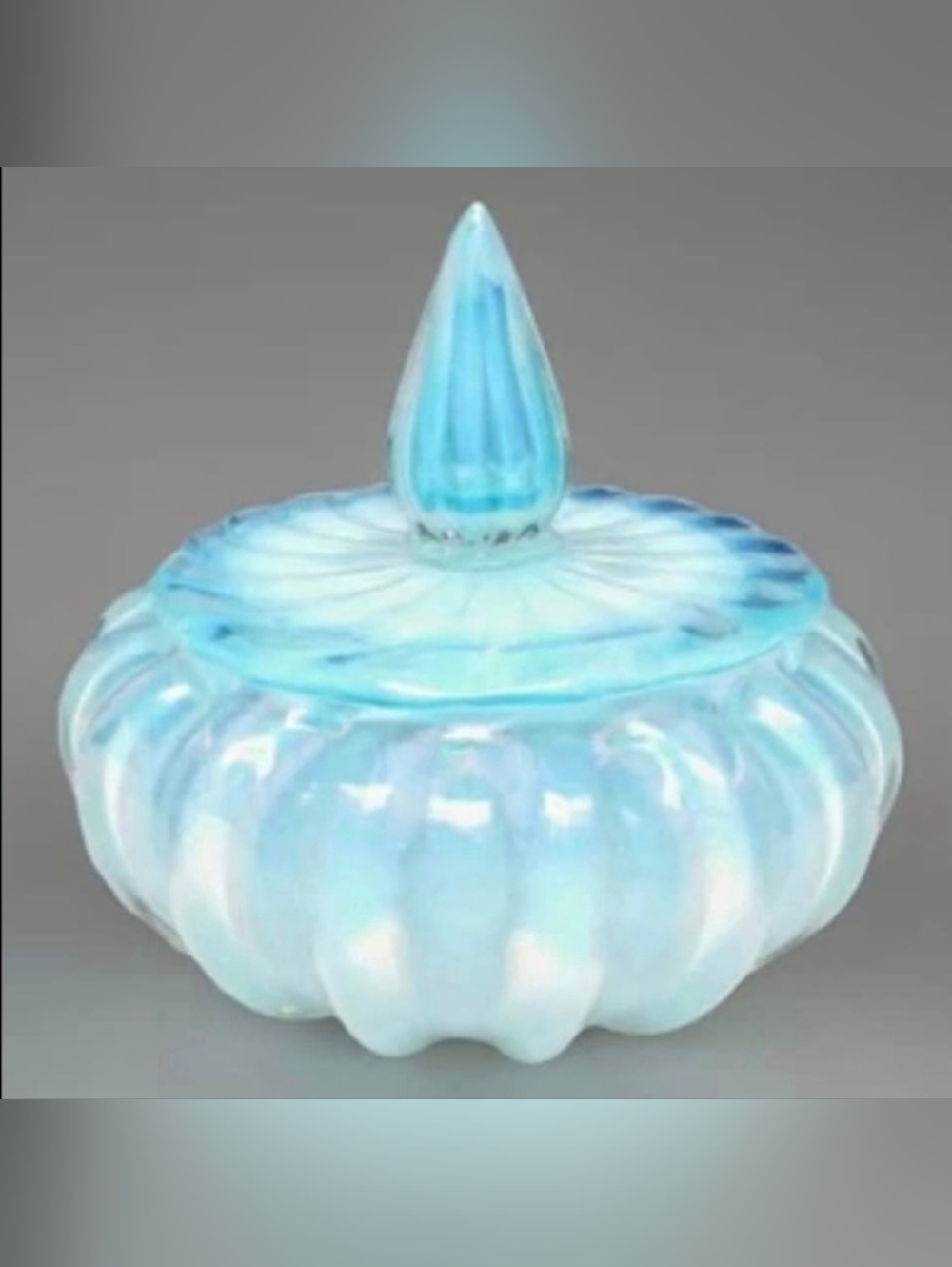 Seguso Barovier Toso Murano Powder Blue Jar Decorative Finial Lid